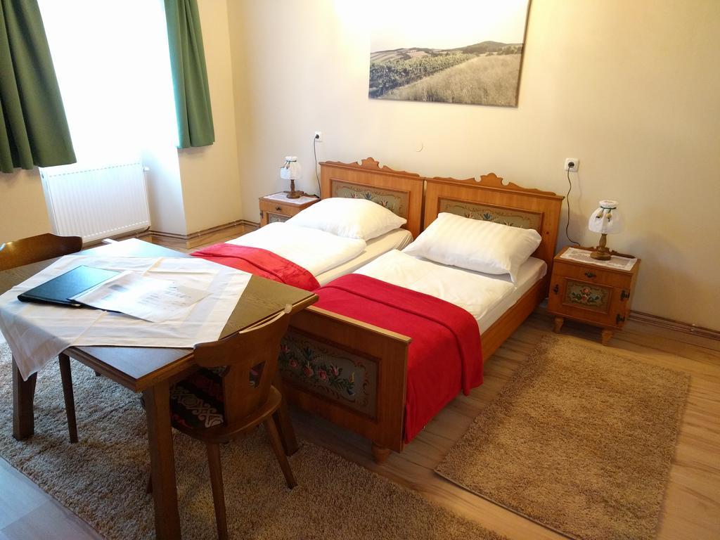 Zantnhof Apartment *